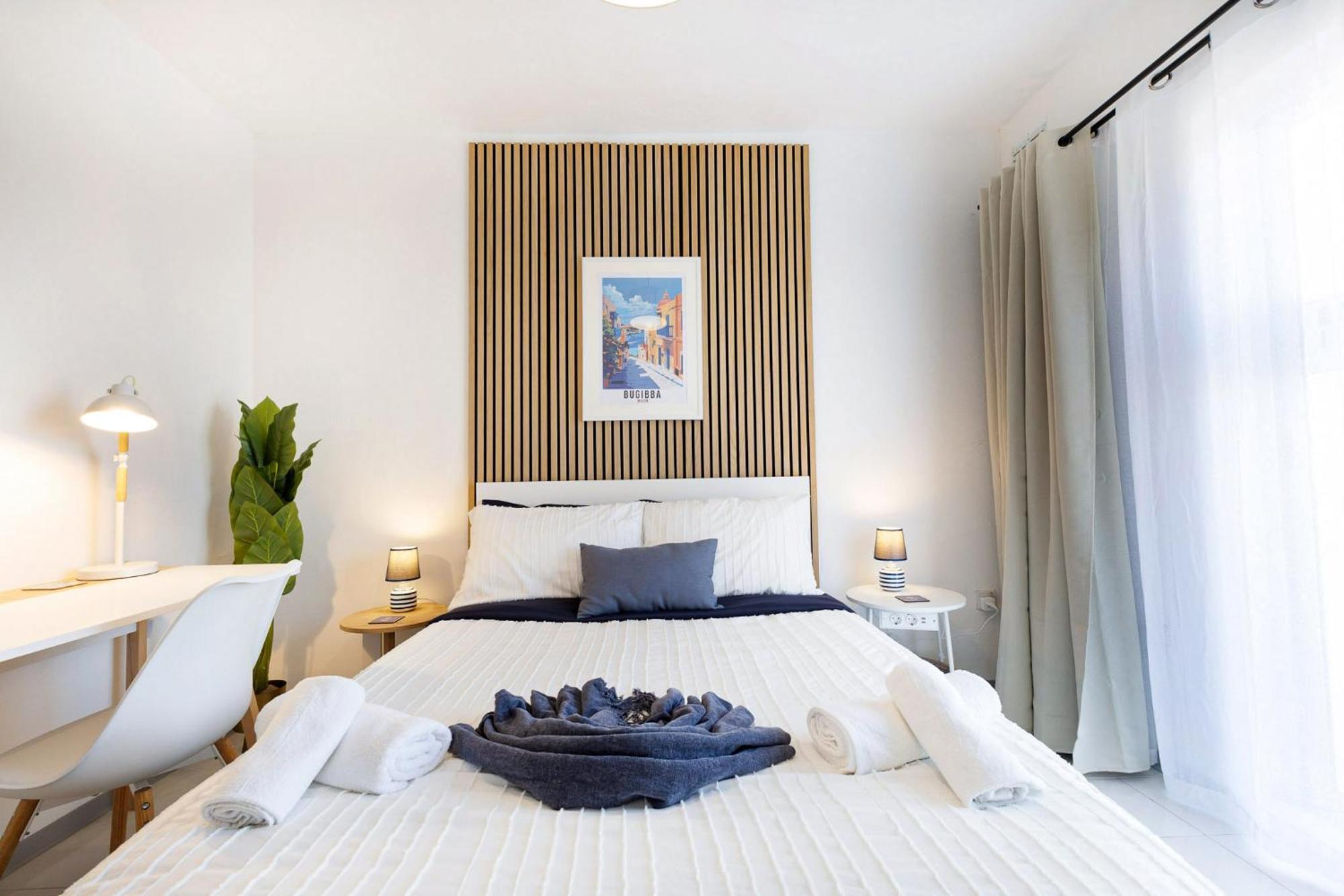 Spacious 2Br Penthouse With A Large Front-Terrace - Close To Bugibba Perched Beach St. Paul's Bay Esterno foto
