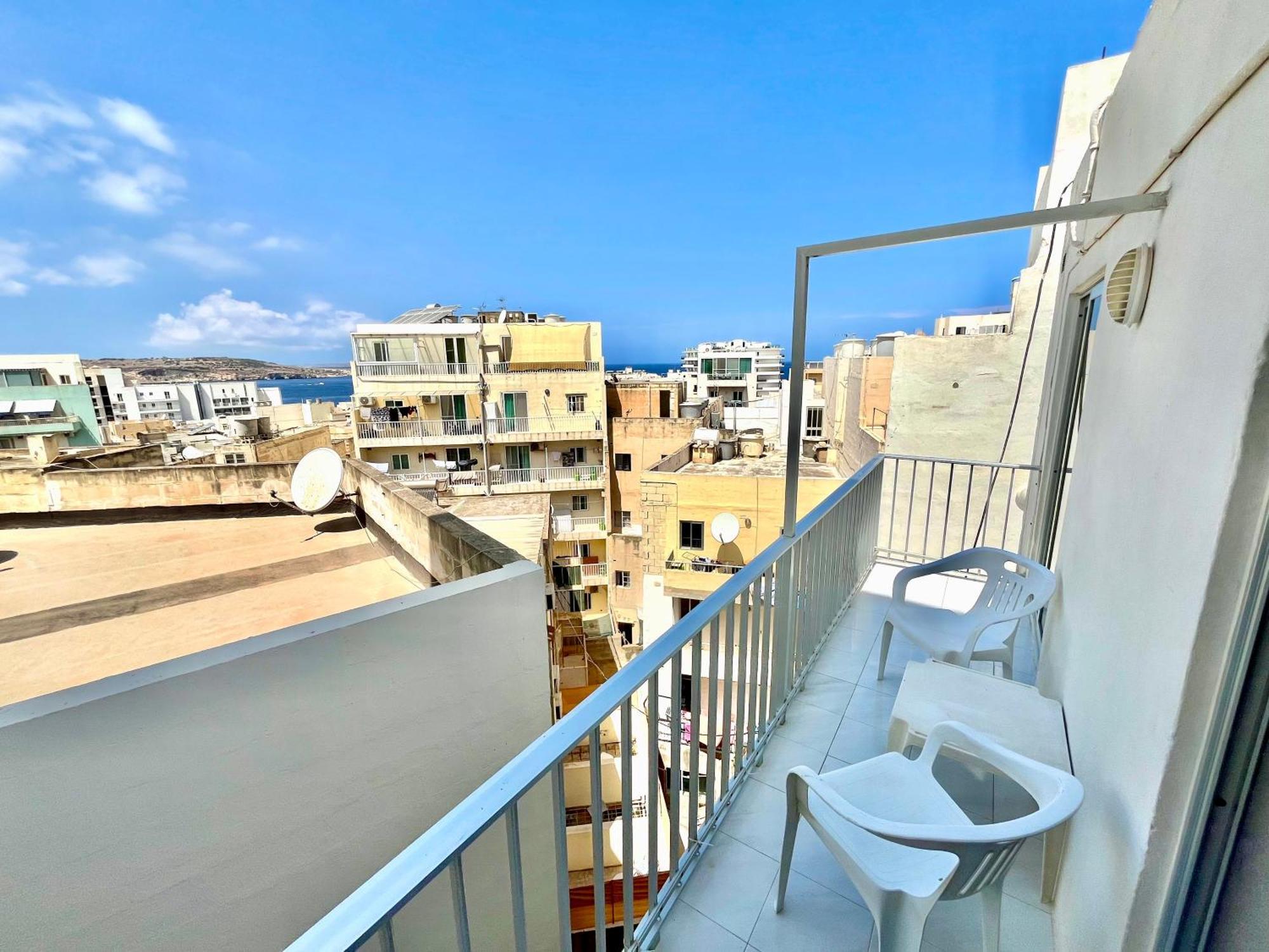 Spacious 2Br Penthouse With A Large Front-Terrace - Close To Bugibba Perched Beach St. Paul's Bay Esterno foto